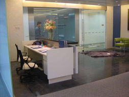 專業(yè)承接各類建筑裝飾裝修工程，打造理想空間